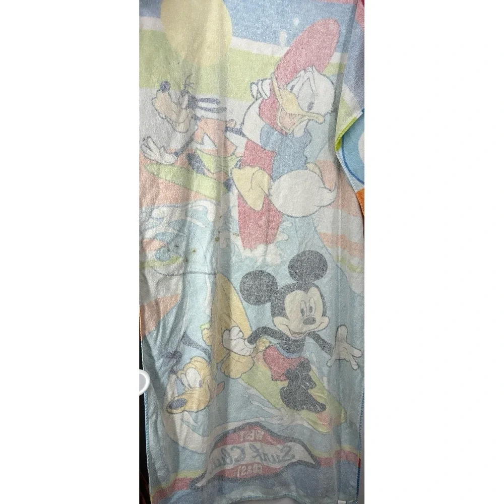 Vintage Mickey Mouse beach towel, West Coast Surf Club (28x54)
